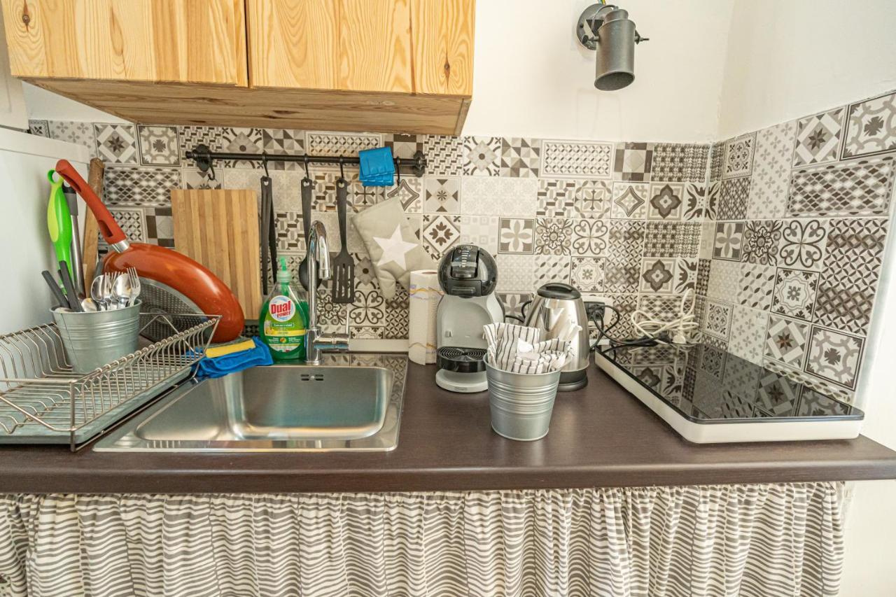 Casa Vacanze Decumano 18 نابولي المظهر الخارجي الصورة